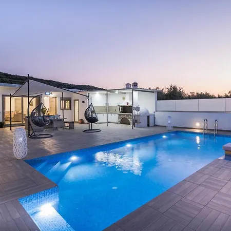 Alitocatos Villa *